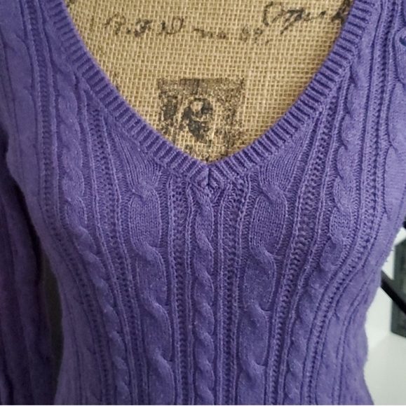 American Eagle Cable Knit Sweater - Picture 3 of 8